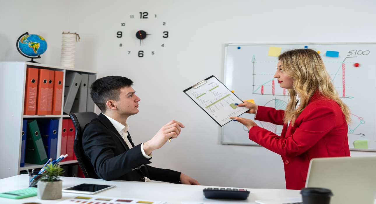 The Complete Seller's Checklist: Ensuring a Successful Business Sale from Start to Finish