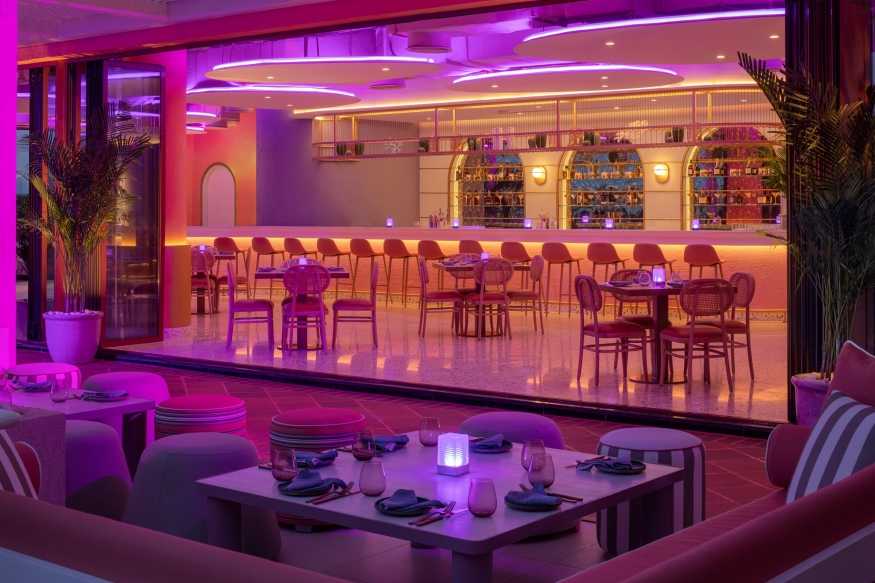 Luxurious Premium Café For Sale In Jumeirah 