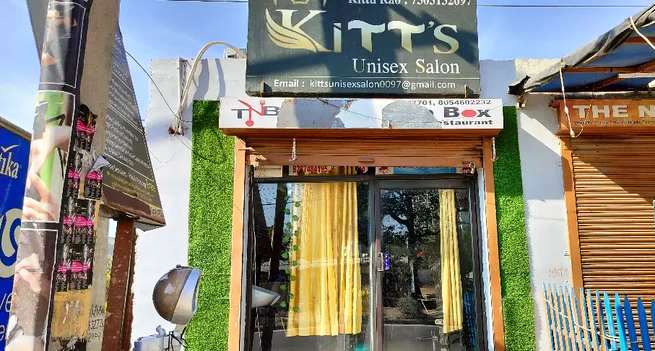 Running Unisex Salon For Sale In Gurgaon Haryana 