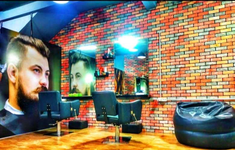 Well Running Salon For Sale In Bengaluru, Karnataka 