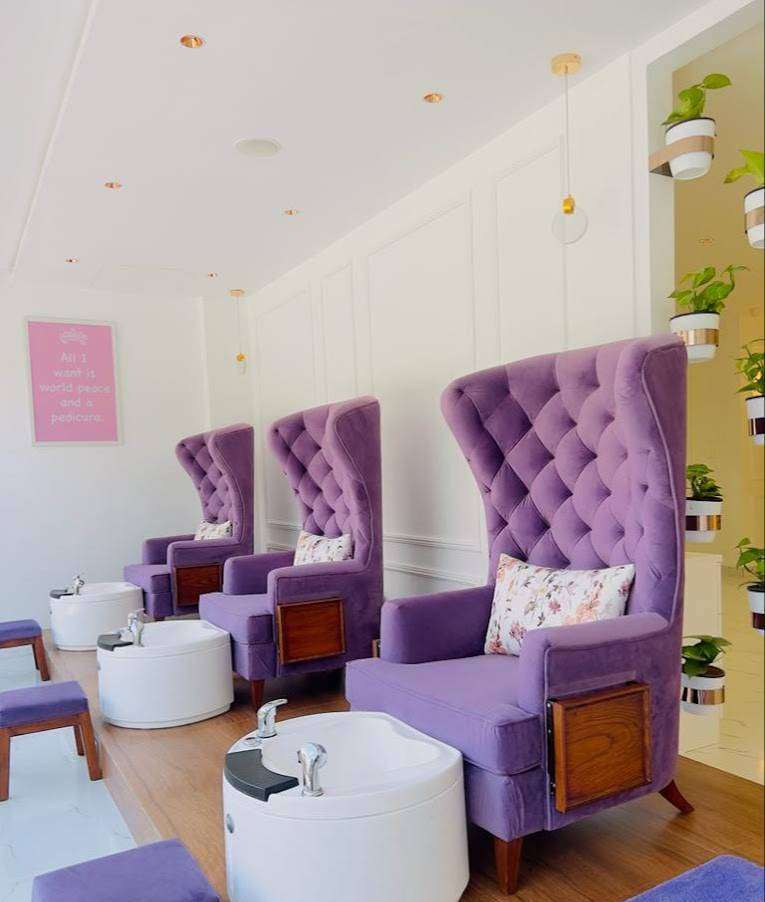 Running Nail Salon For Sale In Jayanagar Bangalore 