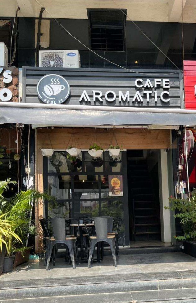 Running Cafe For Sale In Pune, Maharashtra 