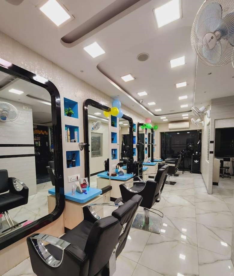 Running Unisex Salon For Sale in Hyderabad, Telangana