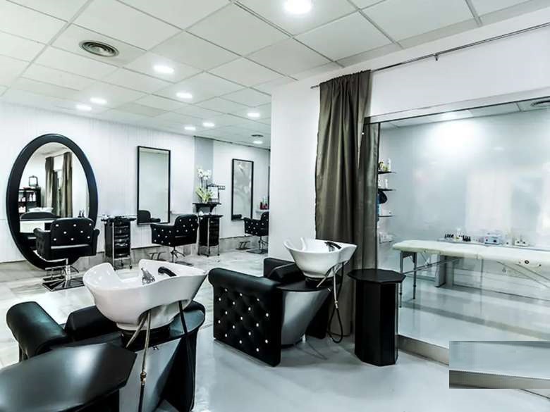 Running Luxury Salon for Sale in Coimbatore (Tamil Nadu)