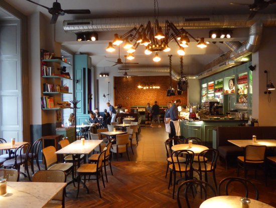 Running Cafe Business For Sale in Mumbai, Maharashtra