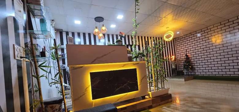 Running Spa for Sale in Majra, Dehradun, Uttarakhand