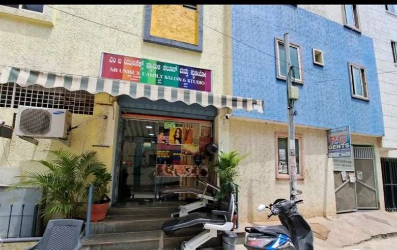 Running Family Salon for Sale in Bengaluru. Karnataka