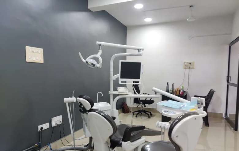 Running Dental Clinic for Sale in Chennai, Tamil Nadu