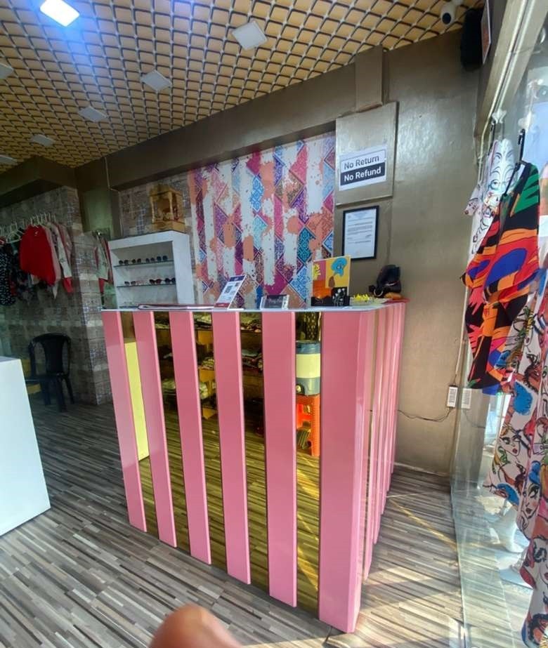 Profitable Ladies Western Wear Boutique for Sale in Motera Village, Ahmedabad