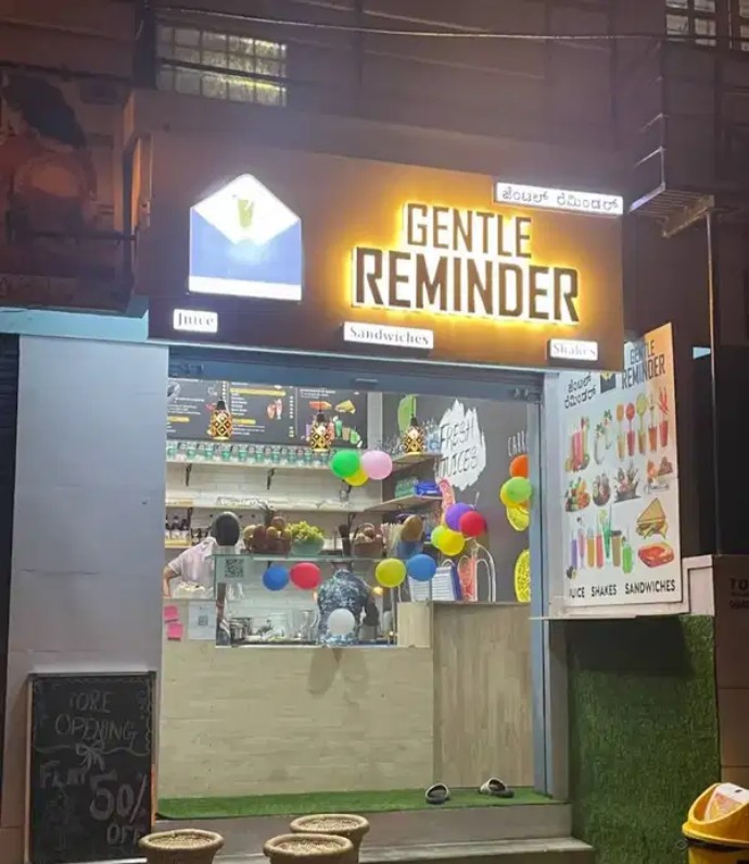 Running Fast Food & Juice Shop for Sale in Bengaluru, Karnataka